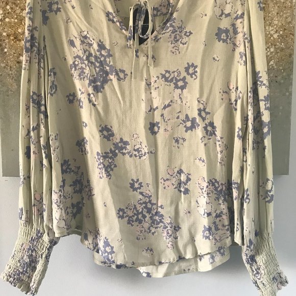 Lucky Brand Floral Blouse (NWT) - Picture 3 of 15